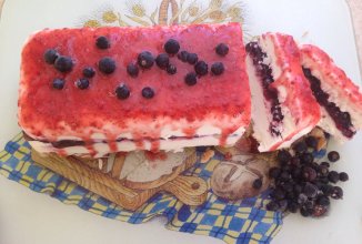 Замороженный творенный торт с белым шоколадом