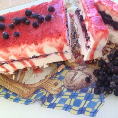 Замороженный творенный торт с белым шоколадом - Шаг 8