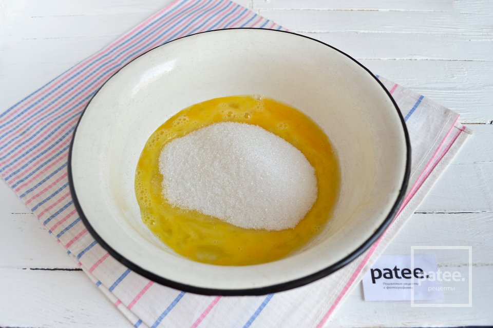 Шоколадный торт медовик с черносливом - Шаг 5