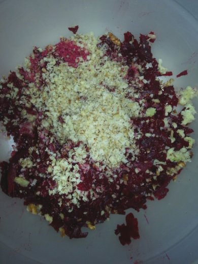 Салат бурачный с грецкими орехами - Шаг 3