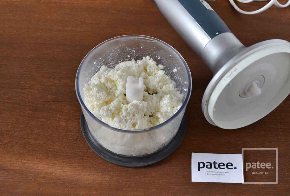 Сырники запеченные в сметане - Шаг 2