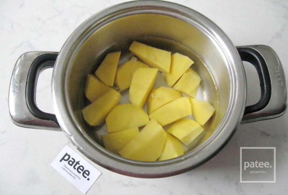 Мясные зразы с картофелем и зеленым луком - Шаг 2