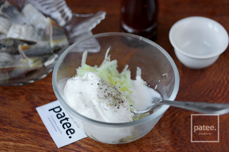 Сельдь под сметанно-яблочным соусом - Шаг 6