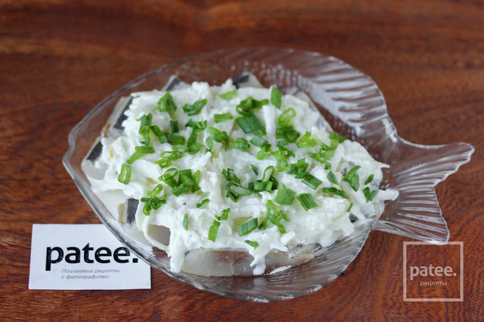 Сельдь под сметанно-яблочным соусом - Шаг 9