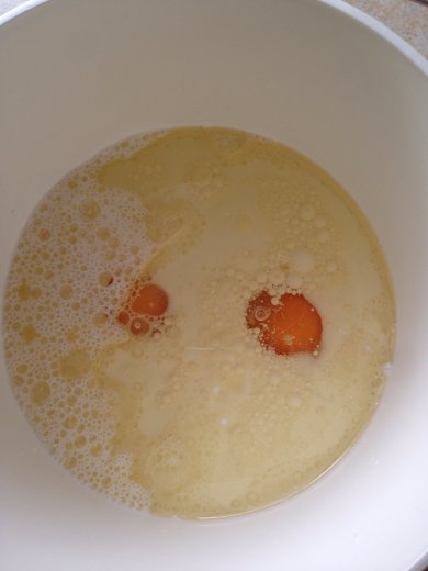 Ягодные кексы с белым шоколадом - Шаг 2