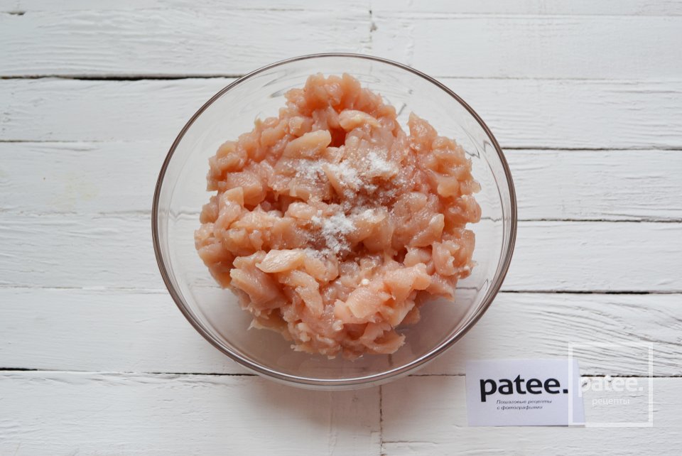 Рубленые куриные котлеты с сыром - Шаг 3