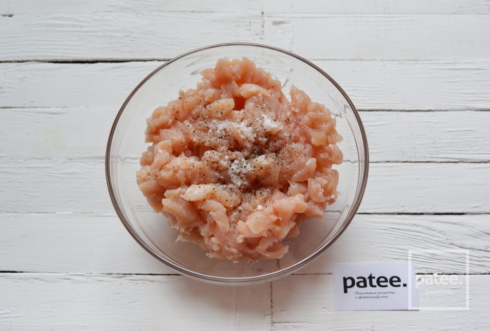 Рубленые куриные котлеты с сыром - Шаг 4