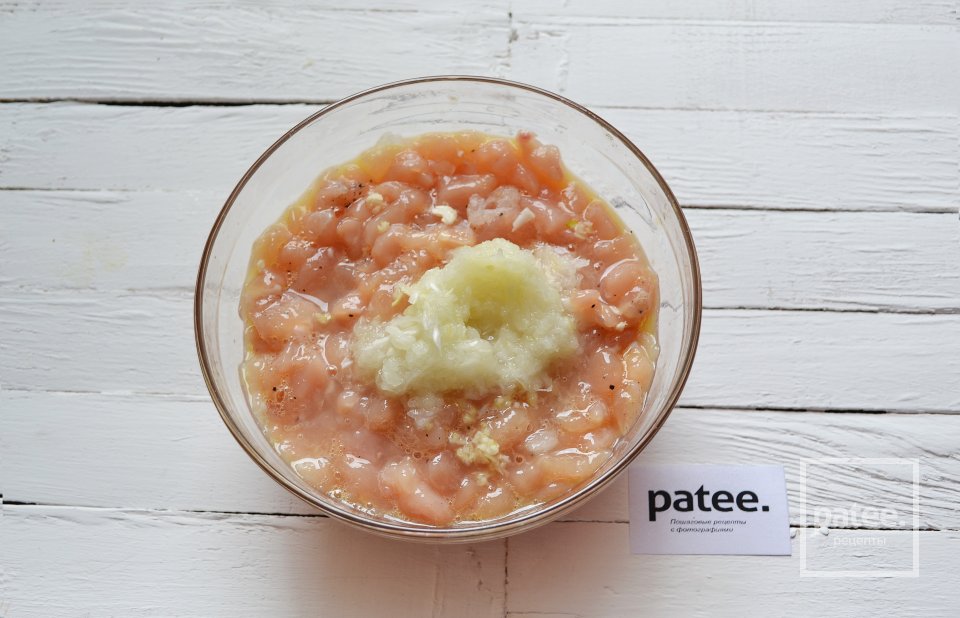 Рубленые куриные котлеты с сыром - Шаг 7