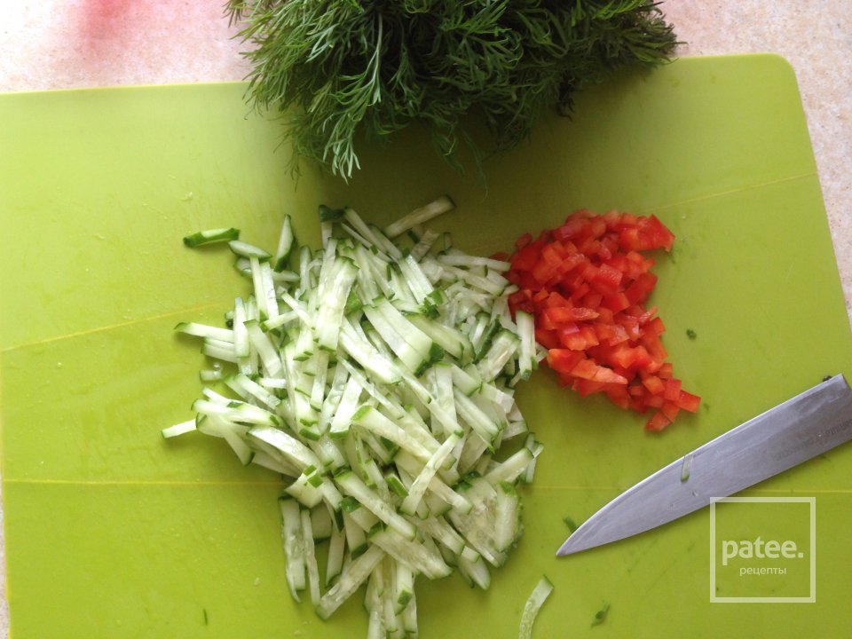 Зеленый салат с тунцом и авокадо - Шаг 3