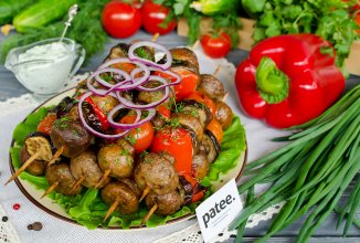 Овощной шашлык с грибами