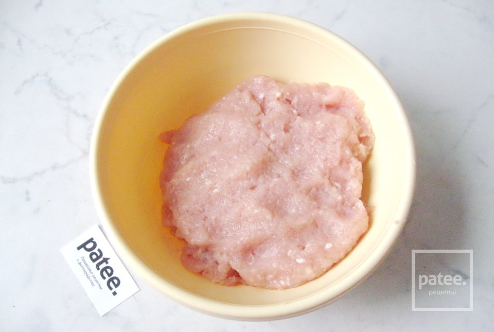Котлеты с морковью и сыром в томатном соусе - Шаг 2