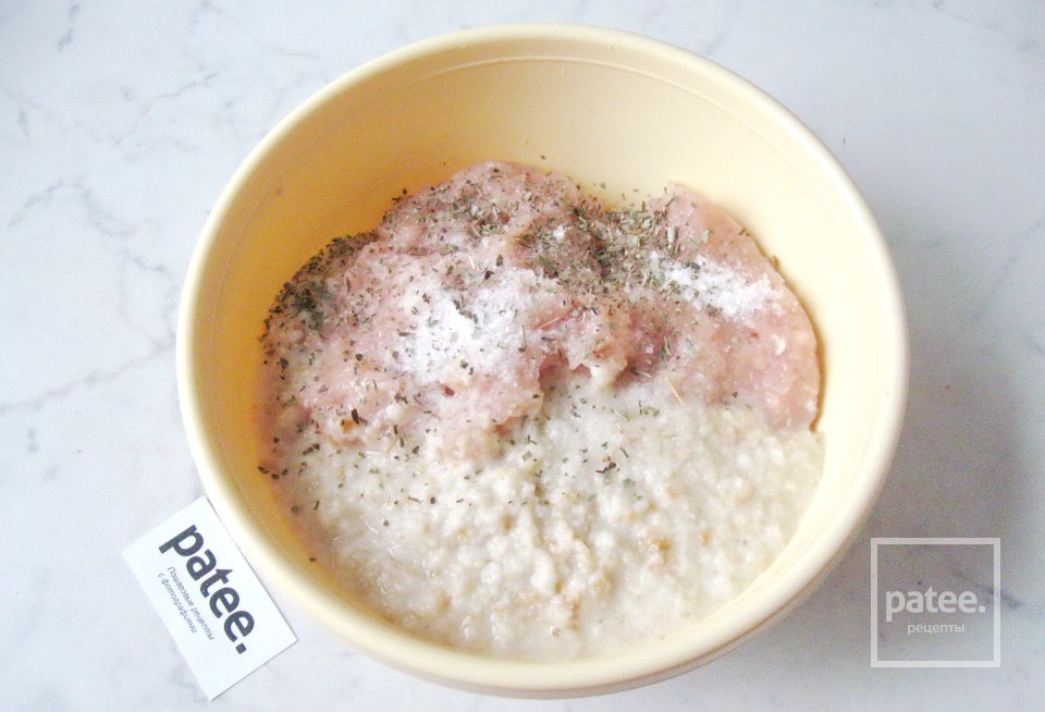 Котлеты с морковью и сыром в томатном соусе - Шаг 4