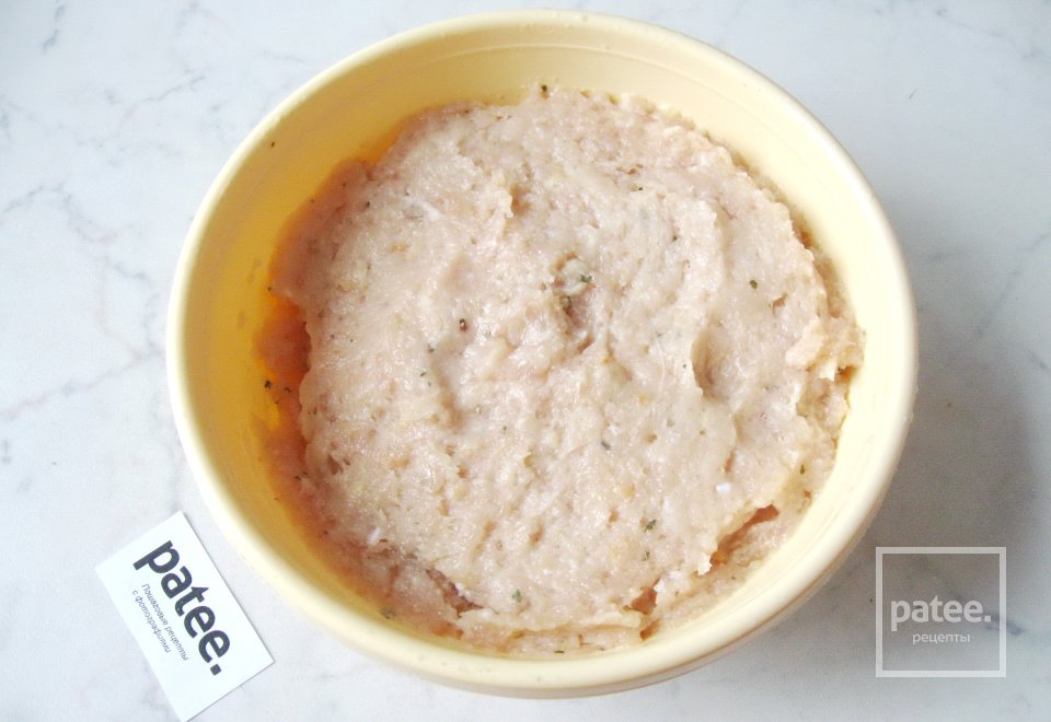 Котлеты с морковью и сыром в томатном соусе - Шаг 5