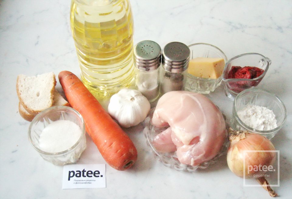 Котлеты с морковью и сыром в томатном соусе - Шаг 1