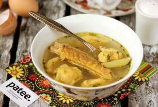 Куриный суп с клёцками
