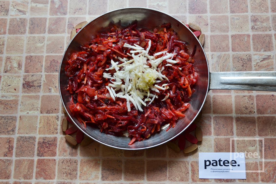 Украинский борщ с фасолью - Шаг 15