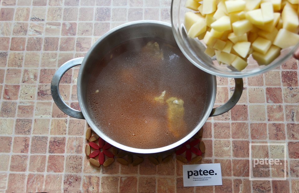 Украинский борщ с фасолью - Шаг 18