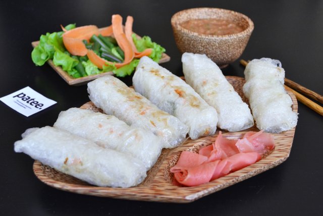Вьетнамские блинчики Нэм со свининой и овощами
