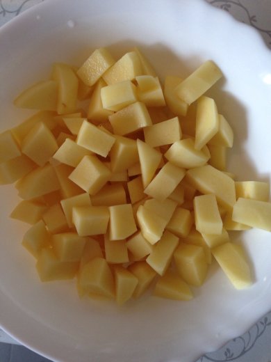 Вкусный супчик из сырка - Шаг 2