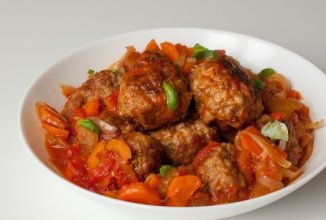 Мясные тефтели в томатном соусе