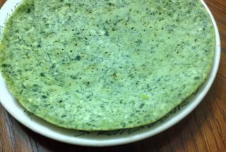 Зеленый омлет к завтраку.