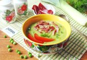 Суп из зеленого горошка с сырокопченым мясом