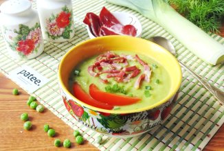 Суп из зеленого горошка с сырокопченым мясом