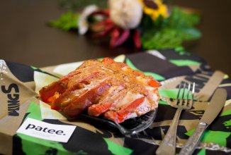 Куриная грудка с паприкой