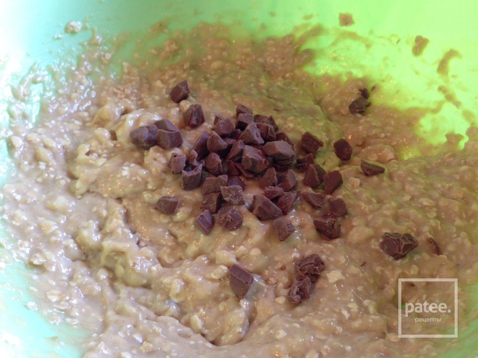 Овсяное печенье с бананом и шоколадом - Шаг 8