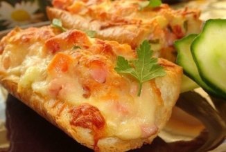 Горячая закуска в багете