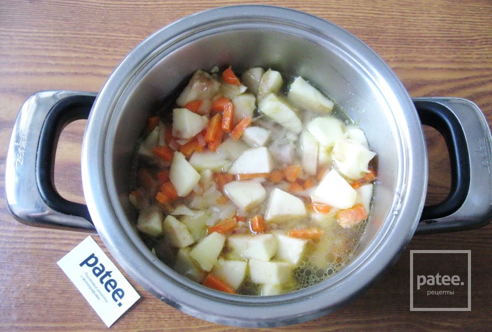 Свинина в вине с яблоками - Шаг 9