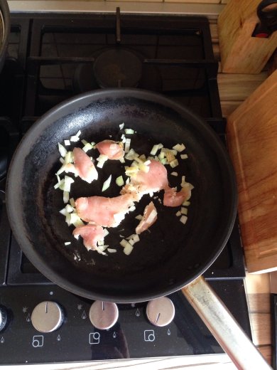 Яичница с курицей - Шаг 4