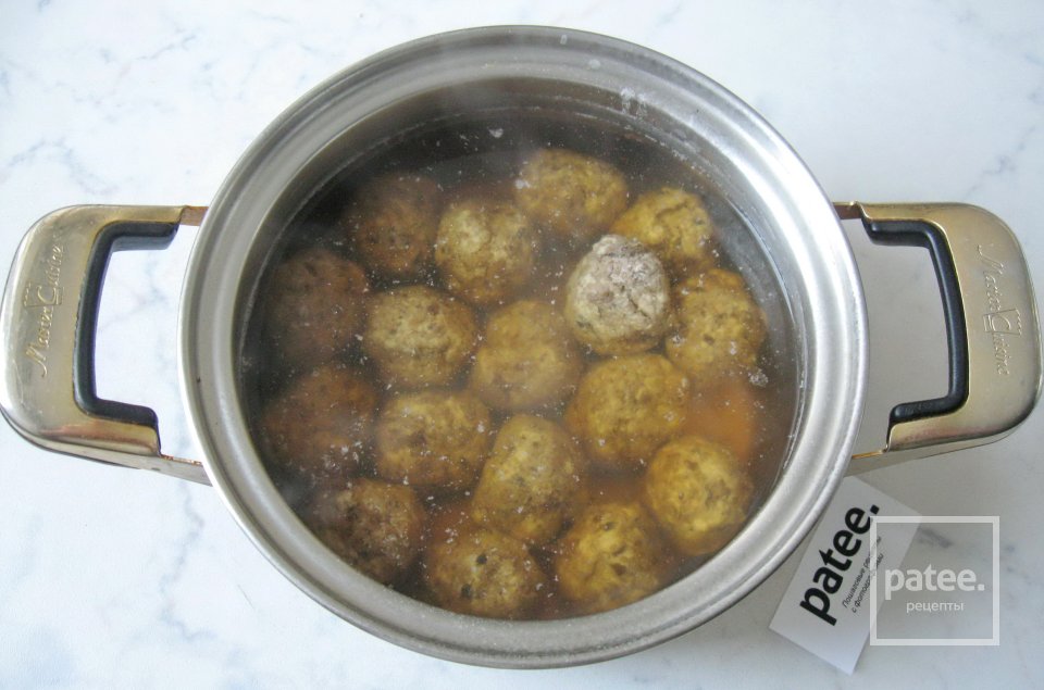 Суп с фрикадельками из сухих лесных грибов - Шаг 16