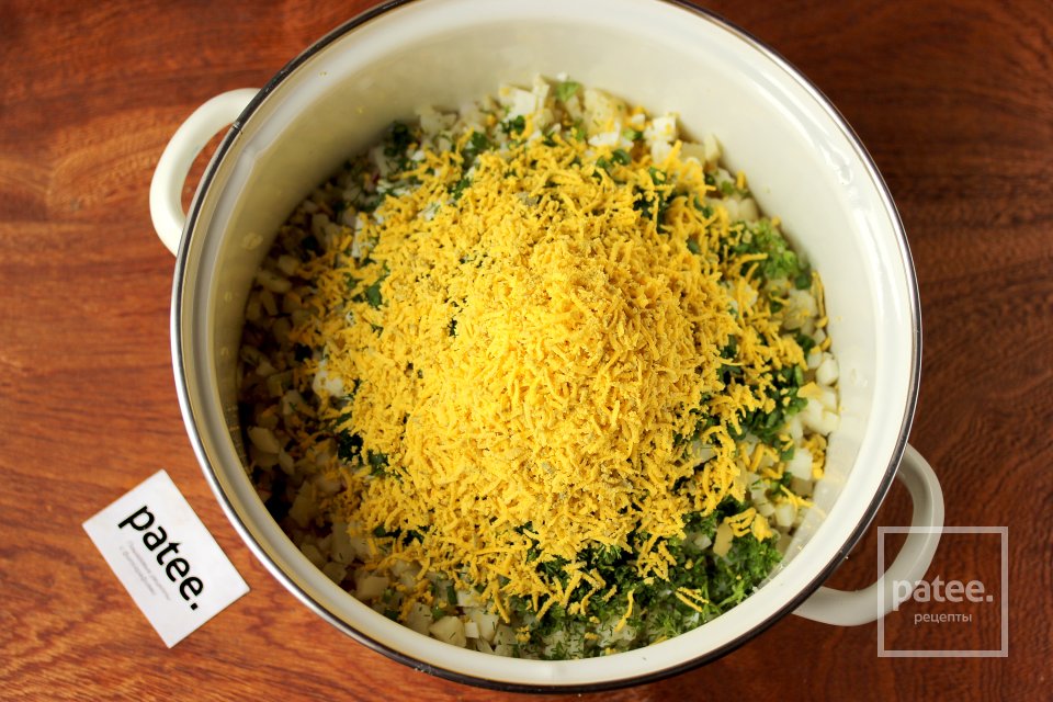 Окрошка с редисом на воде со сметаной - Шаг 10