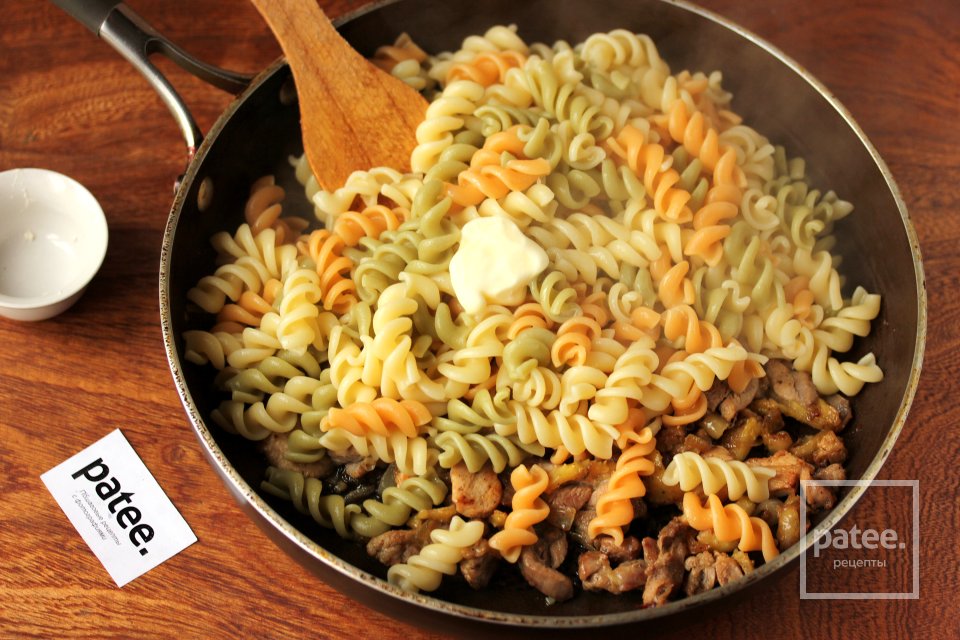 Макароны с жареной курицей и пармезаном - Шаг 11