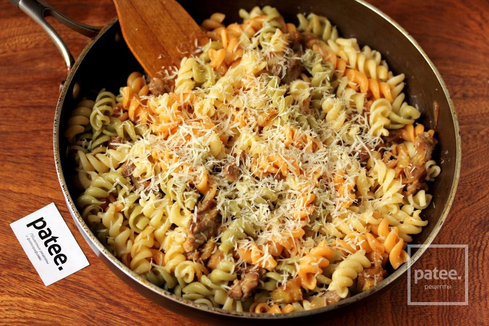 Макароны с жареной курицей и пармезаном - Шаг 12