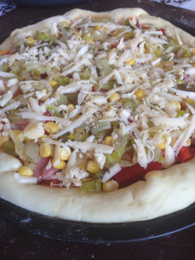 Пицца с сырными бортиками - Шаг 5