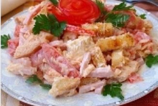 Салат с ветчиной и помидорами