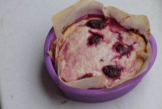 Диетическая творожная запеканка с вишней (Низкокалорийная).