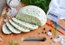 Домашний сыр с укропом