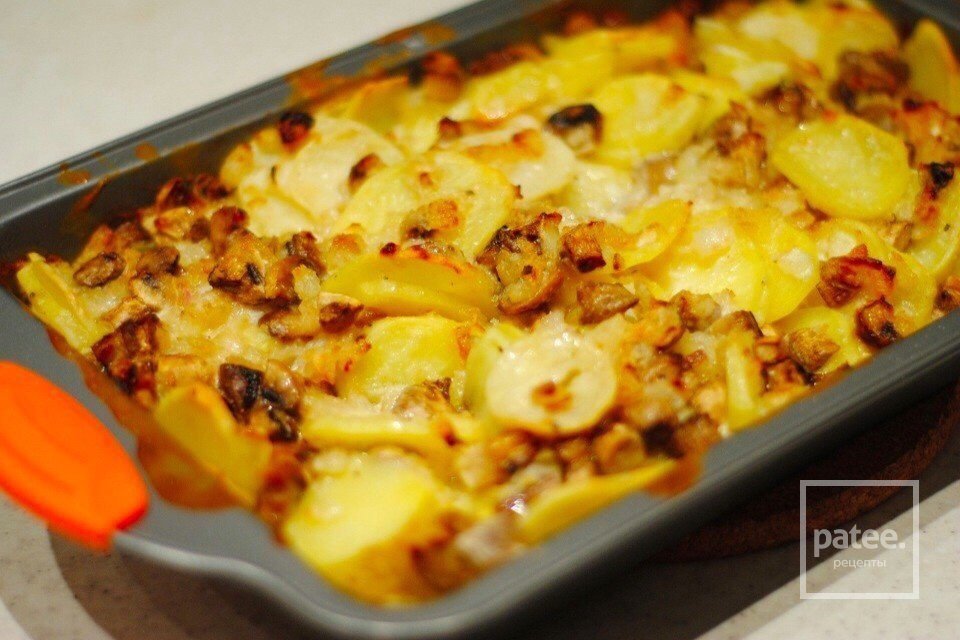 Картофель с шампиньонами в сметанном соусе. - Шаг 2