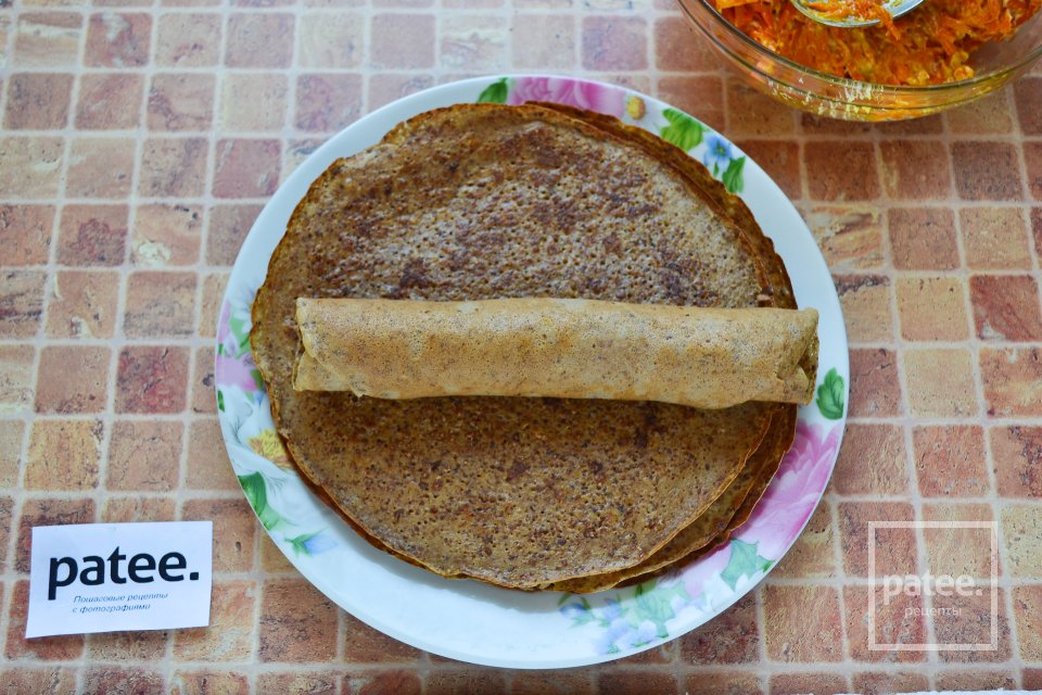 Печеночные блинчики с начинкой из моркови - Шаг 18