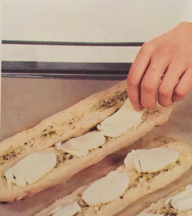 Пицца "4 сыра" с грибами. - Шаг 4