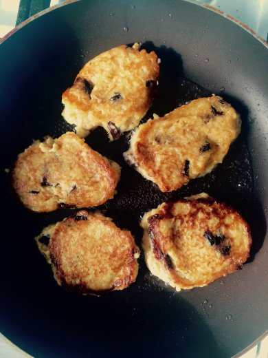 Оладушки из пшенной каши - Шаг 5