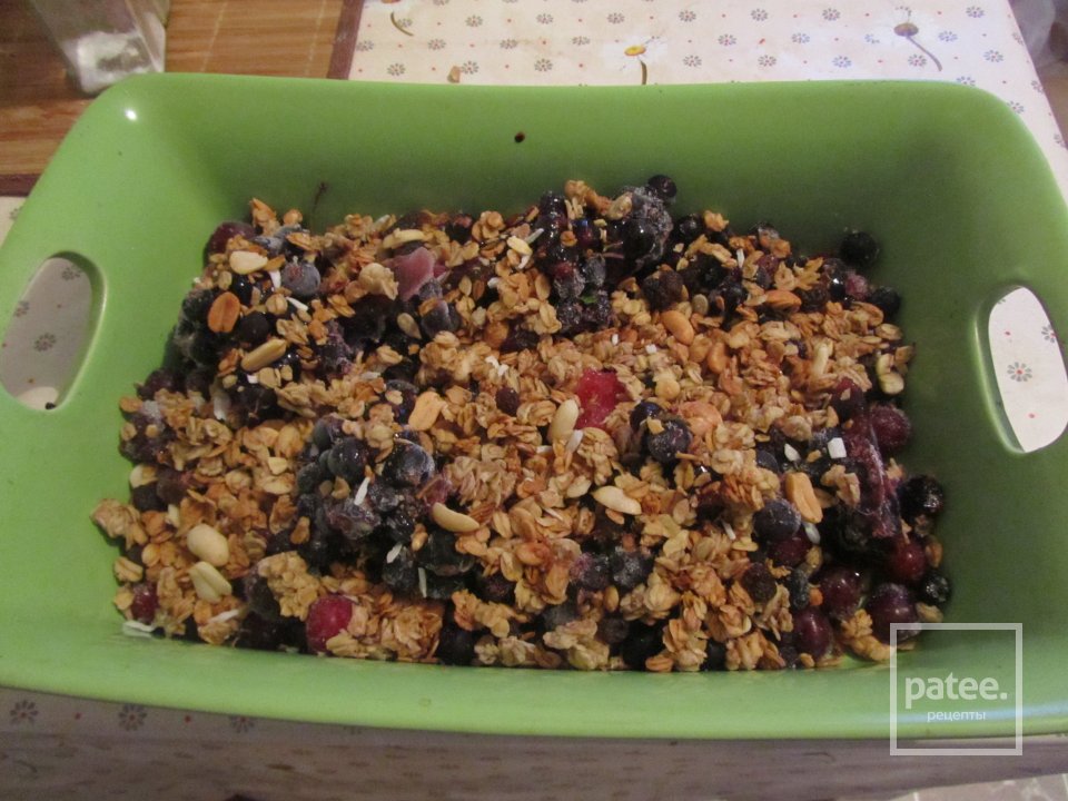 Запеченные ягоды с мюсли - Шаг 5