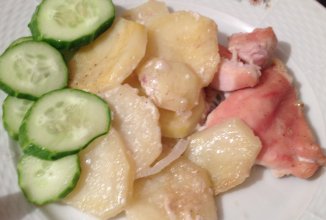 Курочка запеченная с картофелем