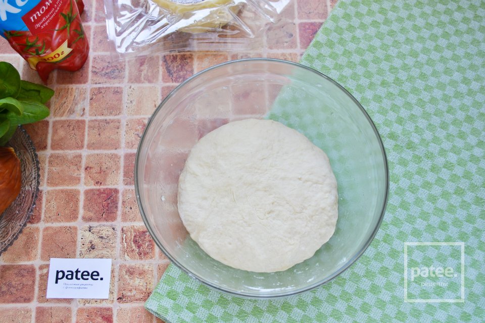 Пицца со шпинатом, ветчиной и моцареллой - Шаг 7