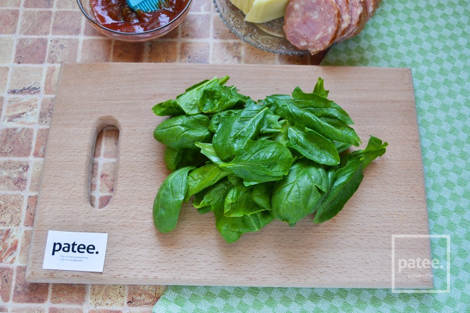 Пицца со шпинатом, ветчиной и моцареллой - Шаг 11