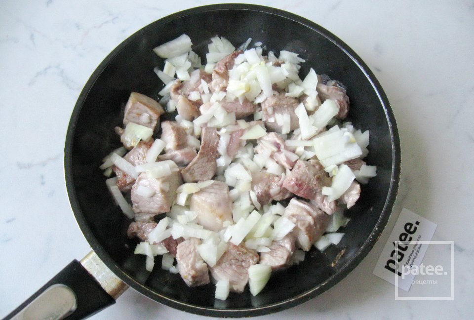 Гуляш из свинины с лапшой - Шаг 5