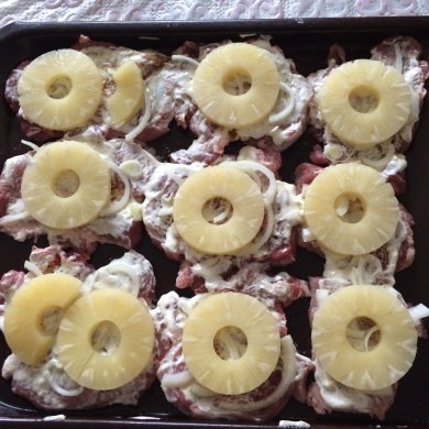 Мясо запеченное с ананасами. - Шаг 2